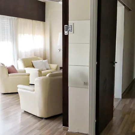 The Bridge-house Апартаменты